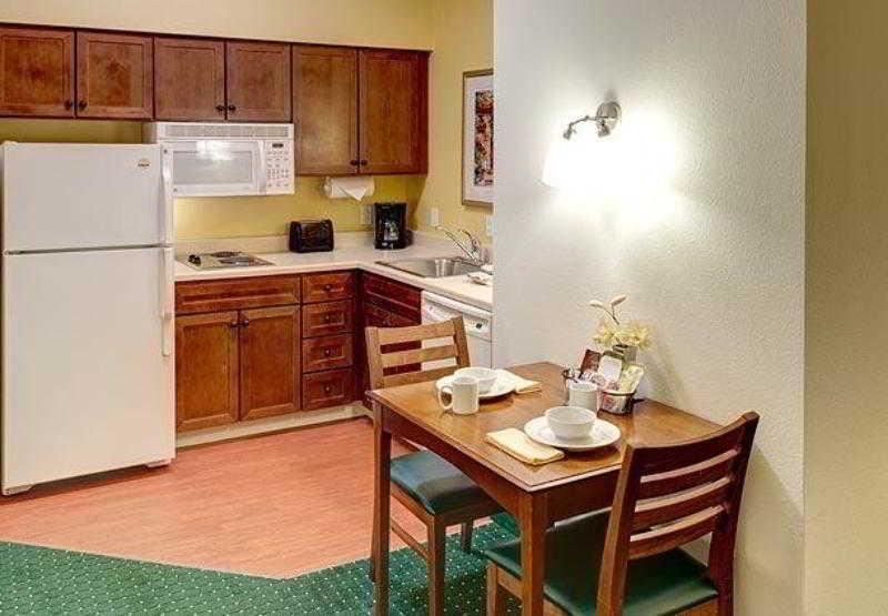 Hotel West Energy Corridor 3*